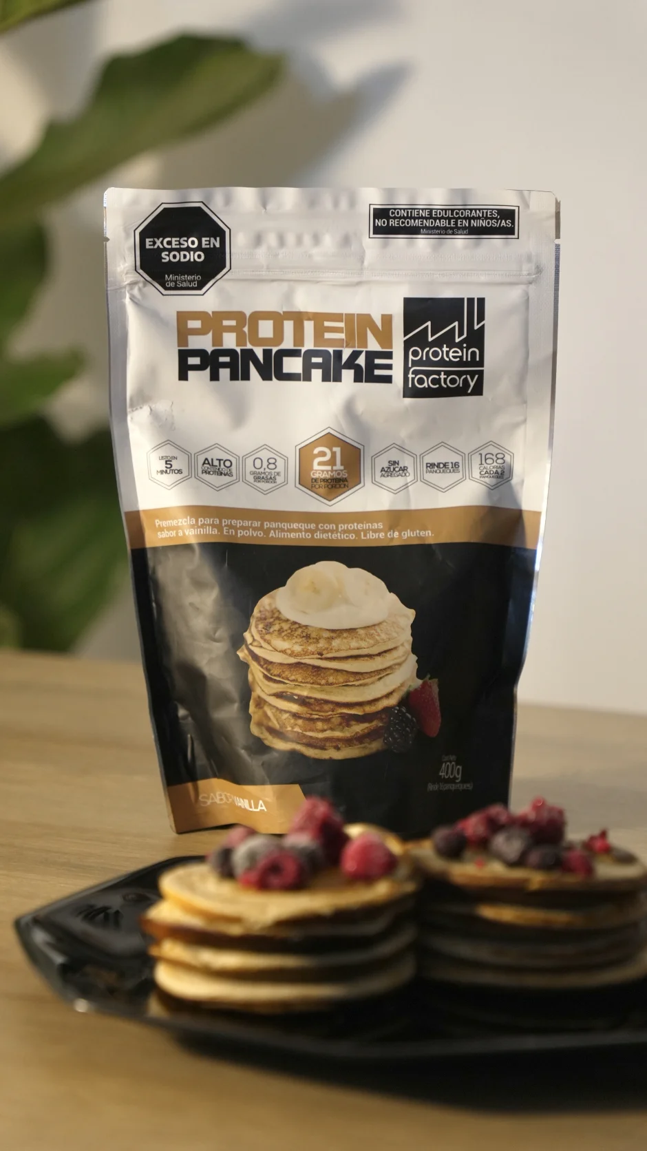 Panqueques proteicos con banana y nuez